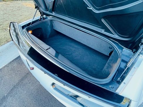 Used 2015 Chevrolet Corvette Z06 w/ 3LZ Preferred Equipment Group image 46