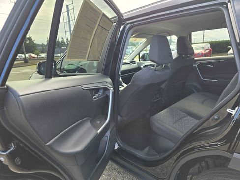 Certified 2025 Toyota RAV4 XLE image 15