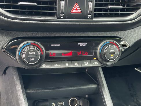 Used 2019 Kia Forte LXS image 14