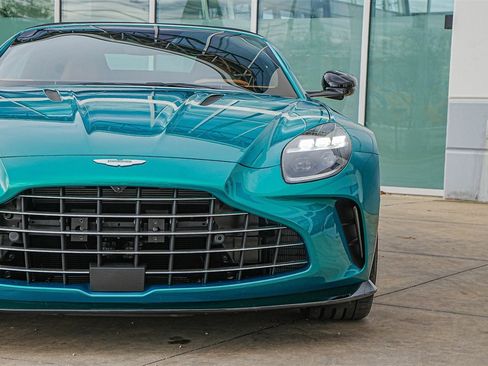 New 2026 Aston Martin V8 Vantage Roadster image 5