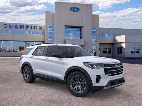 New 2026 Ford Explorer Active w/ Active Comfort Package AWD/4WD image 7