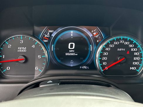 Used 2017 Chevrolet Tahoe Premier AWD/4WD image 24