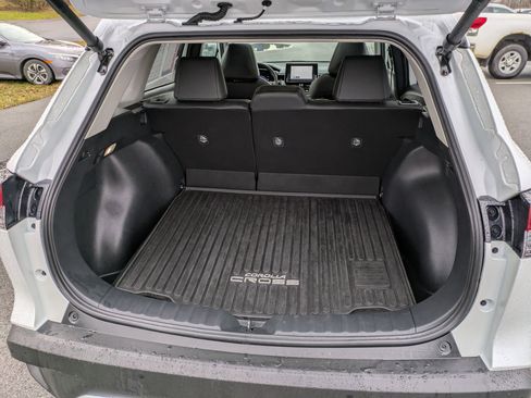 Certified 2023 Toyota Corolla Cross XLE image 20