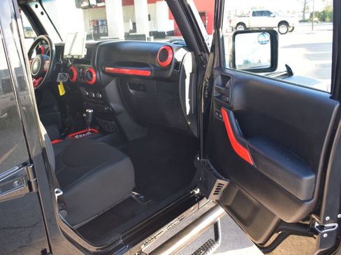 Used 2016 Jeep Wrangler Unlimited Sport w/ Quick Order Package 24S image 14