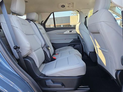 New 2026 Ford Explorer Active w/ Active Comfort Package image 30