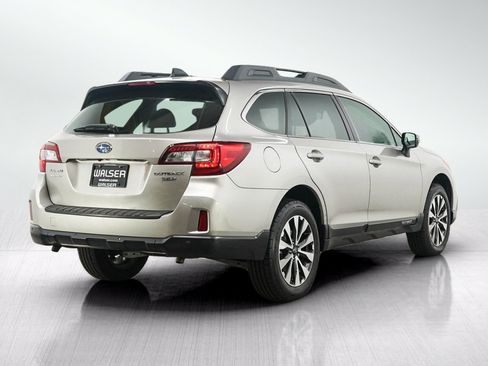 Used 2017 Subaru Outback 3.6R Limited AWD/4WD image 5