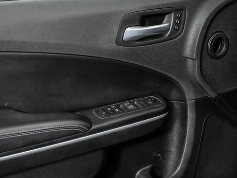 Used 2021 Dodge Charger SXT w/ Leather Interior Group image 17