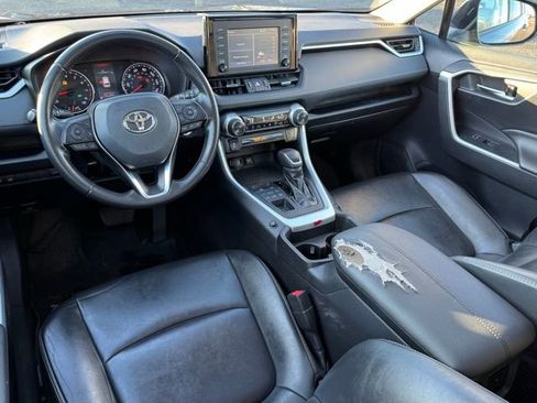 Used 2019 Toyota RAV4 XLE Premium w/ All Weather Liner Package AWD/4WD image 18