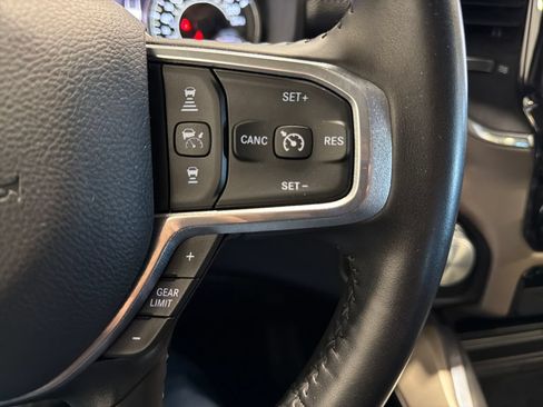 Used 2022 RAM 1500 Laramie AWD/4WD image 16