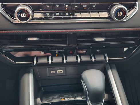 New 2026 Chevrolet Colorado Z71 AWD/4WD image 14
