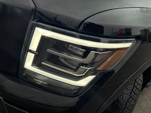 Certified 2022 Nissan Titan PRO-4X w/ Pro-4x Convenience Package image 36