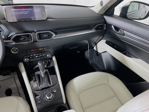 New 2025 MAZDA CX-5 AWD 2.5 S w/ Premium Plus Pkg image 18