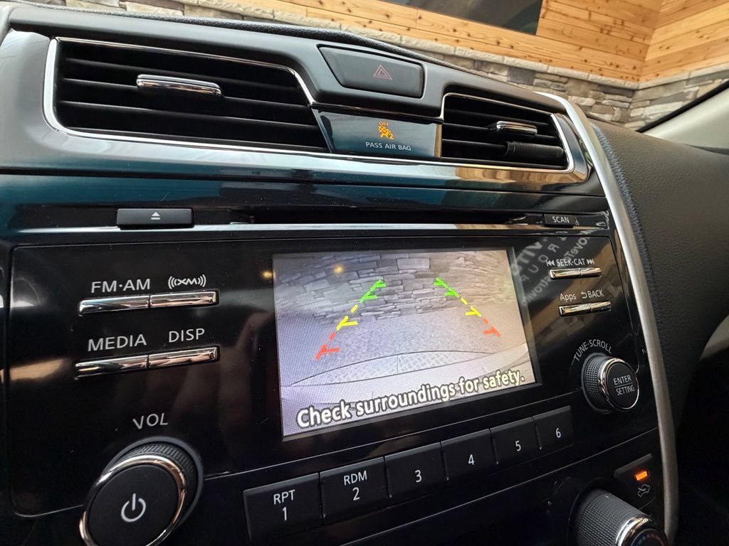 Used 2015 Nissan Altima 2.5 SV w/ Convenience Package FWD image 34