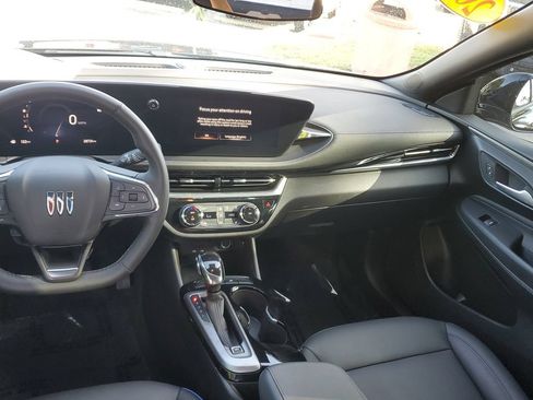 Certified 2024 Buick Envista Sport Touring w/ Convenience I Package FWD image 19