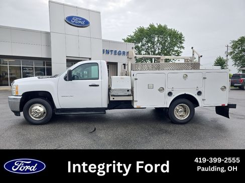 Used 2013 Chevrolet Silverado 3500 W/T RWD image 1