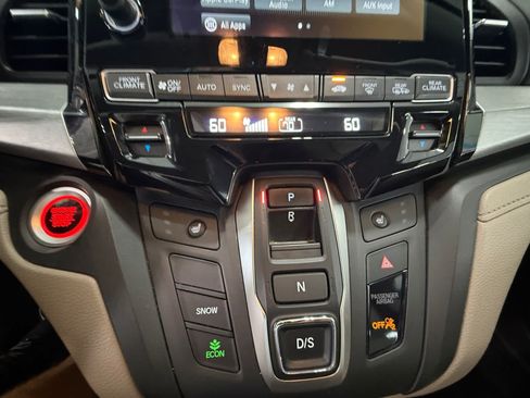 Used 2019 Honda Odyssey EX-L image 17