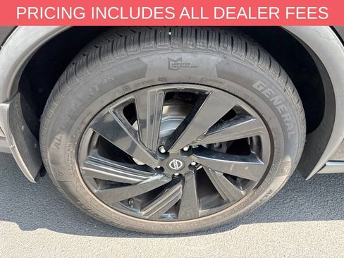 Used 2017 Nissan Murano Platinum w/ Platinum Technology Package AWD/4WD image 17