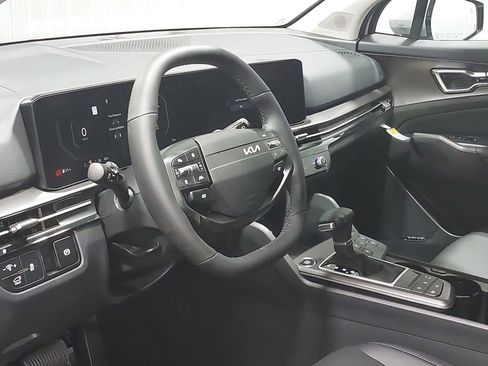 New 2026 Kia Sportage SX image 16