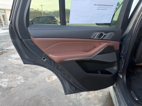 New 2026 BMW X5 xDrive40i w/ M Sport Package image 24
