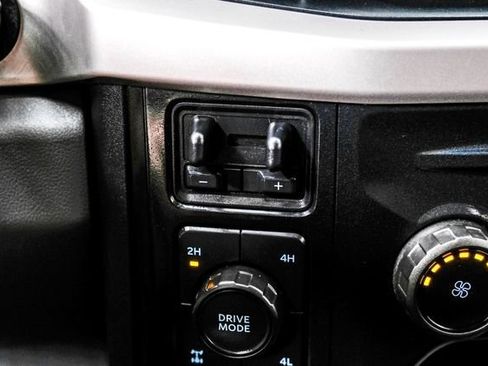 Used 2023 Ford F250 XLT w/ FX4 Off-Road Package AWD/4WD image 26