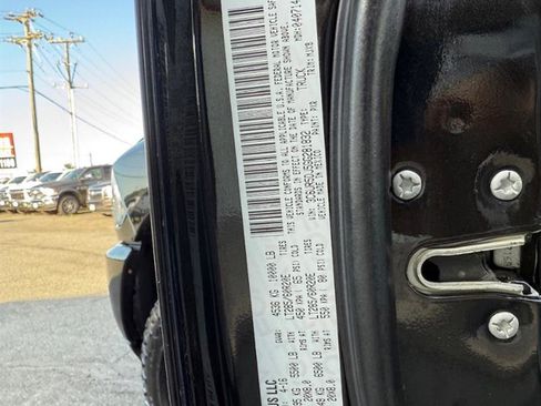 Used 2016 RAM 2500 Big Horn w/ Black Appearance Group image 41