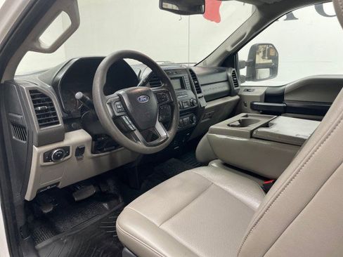 Used 2017 Ford F350 XL w/ Power Equipment Group image 28