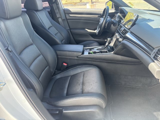 Used 2022 Honda Accord Sport image 11