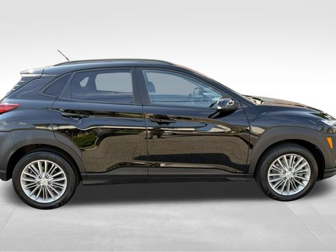 Used 2021 Hyundai Kona SEL AWD/4WD image 3
