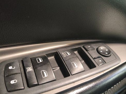 Used 2020 Dodge Journey Crossroad FWD image 27
