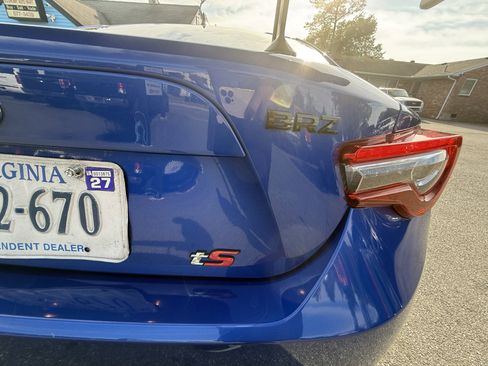 Used 2018 Subaru BRZ tS RWD image 39
