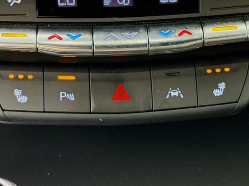 Used 2023 Cadillac XT4 Sport w/ Cold Weather Package image 21