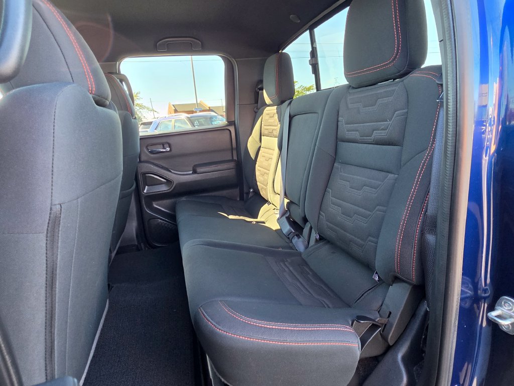Used 2023 Nissan Frontier PRO-4X w/ Technology Package AWD/4WD image 34