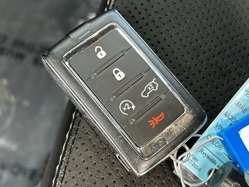 Used 2023 Jeep Grand Cherokee Altitude image 33