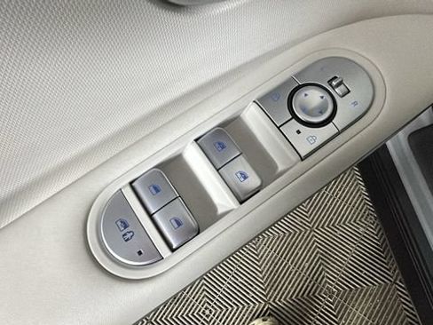 Used 2024 Hyundai Ioniq 5 SEL RWD image 10