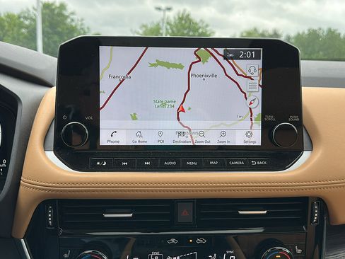 Used 2022 Nissan Rogue Platinum w/ Head-Up Display Package image 19