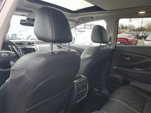 Used 2020 Nissan Murano Platinum image 10