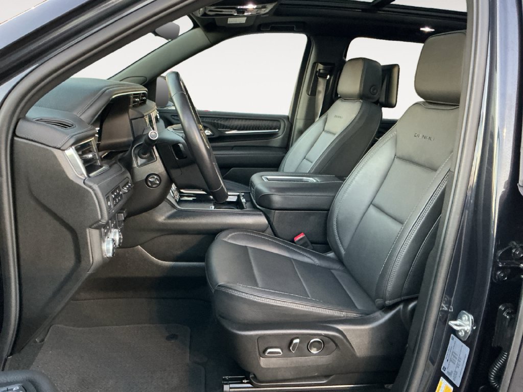 Certified 2024 GMC Yukon XL Denali w/ Advanced Technology Package AWD/4WD image 16