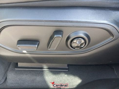 Used 2024 Jeep Grand Cherokee L Laredo image 21