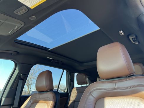 Used 2022 Lincoln Aviator Reserve w/ Elements Package Plus image 29