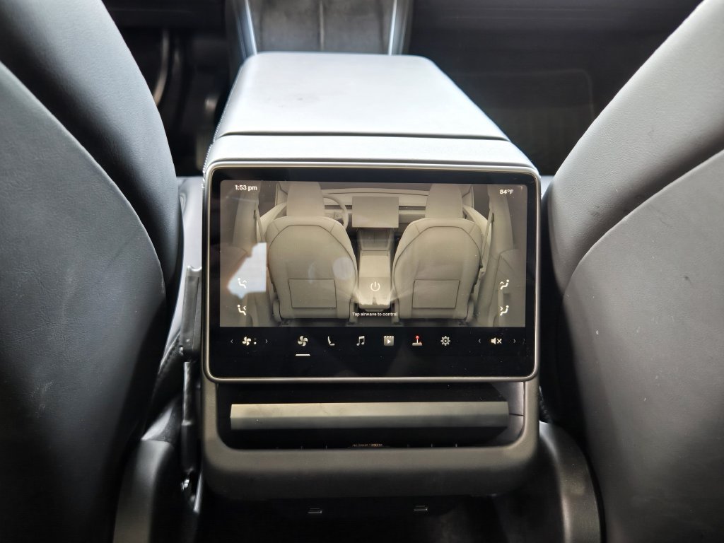 Used 2026 Tesla Model Y AWD image 29
