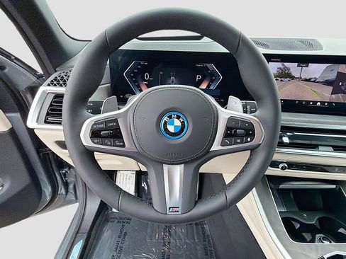 New 2026 BMW X5 xDrive50e w/ M Sport Package image 40