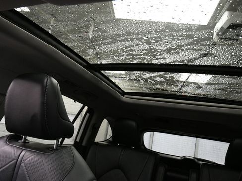 Used 2021 Toyota Highlander Platinum image 20