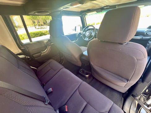 Used 2013 Jeep Wrangler Unlimited Sport image 50