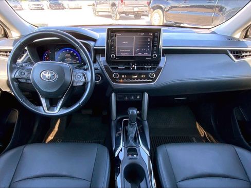 Used 2022 Toyota Corolla Cross XLE image 15