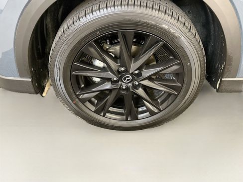 Used 2025 MAZDA CX-5 Carbon Edition image 11