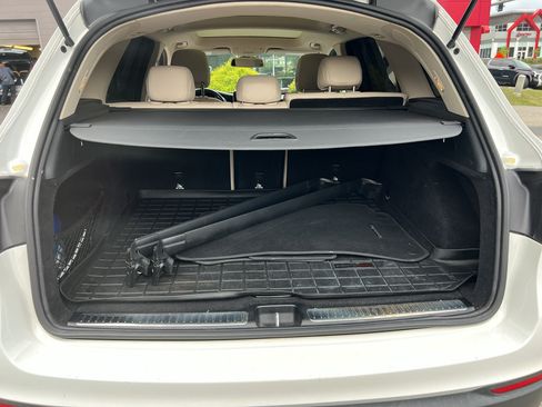 Used 2018 Mercedes-Benz GLC 300 4MATIC image 10