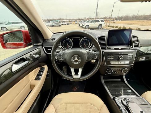 Used 2017 Mercedes-Benz GLS 450 4MATIC w/ Parking Assist Package image 17