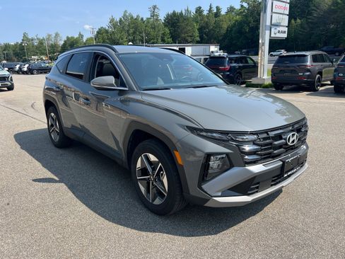 Used 2025 Hyundai Tucson SEL AWD/4WD image 3