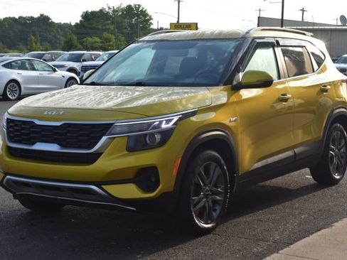 Used 2023 Kia Seltos LX AWD/4WD image 12