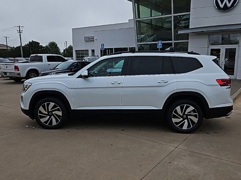 New 2026 Volkswagen Atlas SE image 8